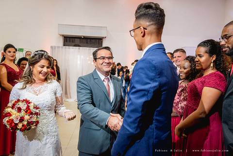 celebrar festa, casamento mormom, templo mormom, dia da noiva studio a, espaço flarcles, maquiagem para noiva, vestido de noiva, aluguel de roupa de festas, buque de noiva marsala, decoração rustica, shamah flores'