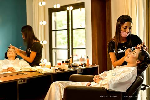 espaço serra do mar, casamento de dia, casamento no campo, mariana assis, maquiadora mariana assis, dia da noiva, vestido wanda brasil, noivo de azul, buque orquideas'