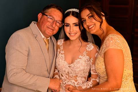 espaço serra do mar, casamento de dia, casamento no campo, mariana assis, maquiadora mariana assis, dia da noiva, vestido wanda brasil, noivo de azul, buque orquideas'