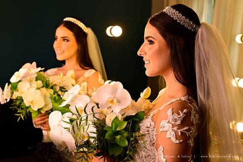 espaço serra do mar, casamento de dia, casamento no campo, mariana assis, maquiadora mariana assis, dia da noiva, vestido wanda brasil, noivo de azul, buque orquideas'