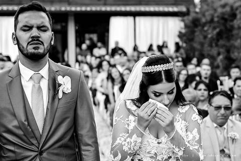espaço serra do mar, casamento de dia, casamento no campo, mariana assis, maquiadora mariana assis, dia da noiva, vestido wanda brasil, noivo de azul, buque orquideas'