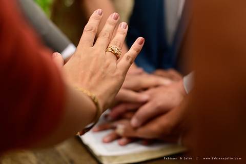 espaço serra do mar, casamento de dia, casamento no campo, mariana assis, maquiadora mariana assis, dia da noiva, vestido wanda brasil, noivo de azul, buque orquideas'