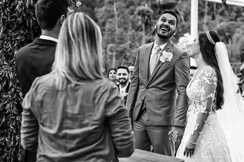 espaço serra do mar, casamento de dia, casamento no campo, mariana assis, maquiadora mariana assis, dia da noiva, vestido wanda brasil, noivo de azul, buque orquideas'