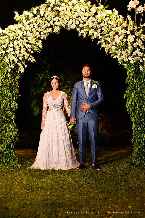 espaço serra do mar, casamento de dia, casamento no campo, mariana assis, maquiadora mariana assis, dia da noiva, vestido wanda brasil, noivo de azul, buque orquideas'