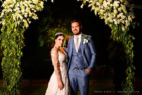 espaço serra do mar, casamento de dia, casamento no campo, mariana assis, maquiadora mariana assis, dia da noiva, vestido wanda brasil, noivo de azul, buque orquideas'