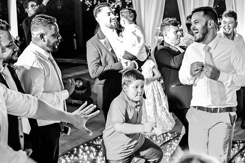 espaço serra do mar, casamento de dia, casamento no campo, mariana assis, maquiadora mariana assis, dia da noiva, vestido wanda brasil, noivo de azul, buque orquideas'