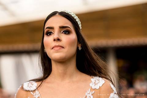 espaço serra do mar, casamento de dia, casamento no campo, mariana assis, maquiadora mariana assis, dia da noiva, vestido wanda brasil, noivo de azul, buque orquideas'
