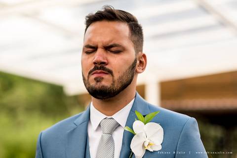 espaço serra do mar, casamento de dia, casamento no campo, mariana assis, maquiadora mariana assis, dia da noiva, vestido wanda brasil, noivo de azul, buque orquideas'