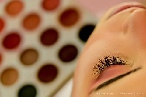 andressa justiniano make, penteado de noiva, dia da noiva, casamento de dia, jardim das orquideas, buquet cacho de uva, maquiagem para noiva, terno azul para noivo, madrinhas em tons pasteis, vestido de madrinha claros,  sapato noivo, padrinhos alegres'