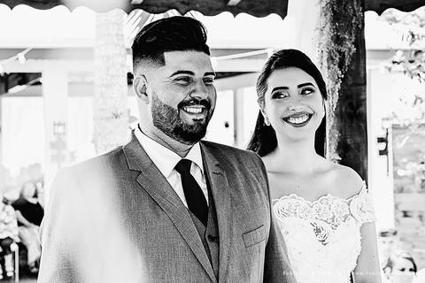 andressa justiniano make, penteado de noiva, dia da noiva, casamento de dia, jardim das orquideas, buquet cacho de uva, maquiagem para noiva, terno azul para noivo, madrinhas em tons pasteis, vestido de madrinha claros,  sapato noivo, padrinhos alegres'