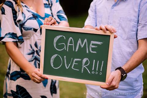 ensaio de casal, vestido florido para ensaio, jardim botanico de santos, ensaio de casal, fotografia de casamento, fabiana e julio, pre-wedding, dicas para ensaio de casal, baloes para ensaio de casal, buque para ensaio'