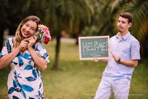 ensaio de casal, vestido florido para ensaio, jardim botanico de santos, ensaio de casal, fotografia de casamento, fabiana e julio, pre-wedding, dicas para ensaio de casal, baloes para ensaio de casal, buque para ensaio'
