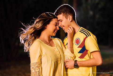 ensaio de casal, vestido florido para ensaio, jardim botanico de santos, ensaio de casal, fotografia de casamento, fabiana e julio, pre-wedding, dicas para ensaio de casal, baloes para ensaio de casal, buque para ensaio'