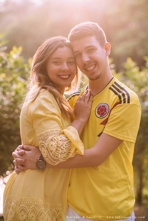 ensaio de casal, vestido florido para ensaio, jardim botanico de santos, ensaio de casal, fotografia de casamento, fabiana e julio, pre-wedding, dicas para ensaio de casal, baloes para ensaio de casal, buque para ensaio'