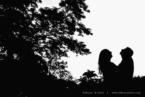 ensaio de casal, vestido florido para ensaio, jardim botanico de santos, ensaio de casal, fotografia de casamento, fabiana e julio, pre-wedding, dicas para ensaio de casal, baloes para ensaio de casal, buque para ensaio'