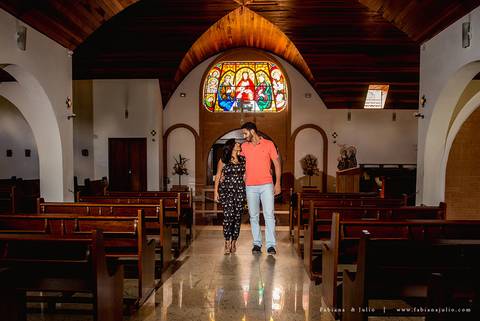 ensaio de casal, campos do jordao, antix, amoantix, antiquete, noiva, ensaio de casal, mosteiro, ensaio no mosteiro, fabiana e julio, fotografia para sempre, ensaio de casal externo, ensaio de casal em campos do jordão. '