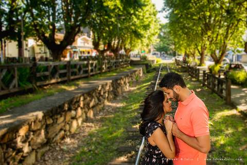 ensaio de casal, campos do jordao, antix, amoantix, antiquete, noiva, ensaio de casal, mosteiro, ensaio no mosteiro, fabiana e julio, fotografia para sempre, ensaio de casal externo, ensaio de casal em campos do jordão. '