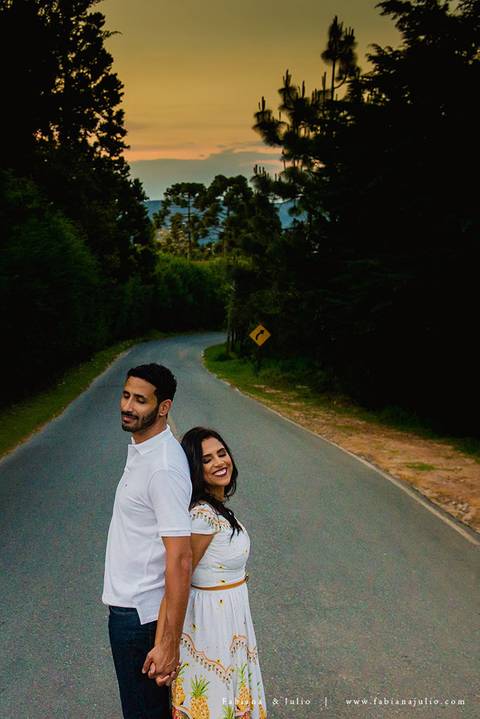 ensaio de casal, campos do jordao, antix, amoantix, antiquete, noiva, ensaio de casal, mosteiro, ensaio no mosteiro, fabiana e julio, fotografia para sempre, ensaio de casal externo, ensaio de casal em campos do jordão. '