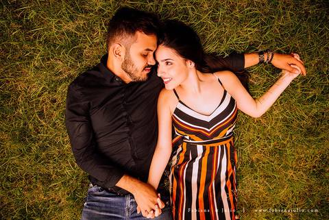 ensaio de csal, mairiporã, pedreira do DIB, ensaio de casal externo, look para ensaio, fabiana e julio, fotografia para sempre, victor mattos, andressa helena, espaço serra do mar, casamento, noivos, vestido de noiva, vestido listradoensaio de csal, mairi'