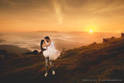 ensaio de csal, mairiporã, pedreira do DIB, ensaio de casal externo, look para ensaio, fabiana e julio, fotografia para sempre, victor mattos, andressa helena, espaço serra do mar, casamento, noivos, vestido de noiva, vestido listradoensaio de csal, mairi'