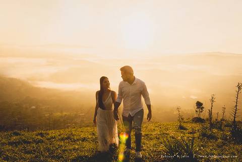 ensaio de csal, mairiporã, pedreira do DIB, ensaio de casal externo, look para ensaio, fabiana e julio, fotografia para sempre, victor mattos, andressa helena, espaço serra do mar, casamento, noivos, vestido de noiva, vestido listradoensaio de csal, mairi'