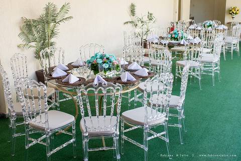 chacara do mosteiro, casamento, dia da noiva, gattos coiffeur, gaby da gattos, buffet sampaio, buque rosa, cerimonia no buffet, doces finos, noivo de preto, jeep compass, cadeira de cristal, valsa dos noivos, noiva, noivo , fabiana e julio'