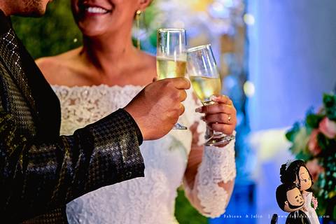 chacara do mosteiro, casamento, dia da noiva, gattos coiffeur, gaby da gattos, buffet sampaio, buque rosa, cerimonia no buffet, doces finos, noivo de preto, jeep compass, cadeira de cristal, valsa dos noivos, noiva, noivo , fabiana e julio'