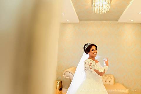 mariana assis, dia da noiva, loubg mariana assis, acic, casamento no acic, shamah flores, buque rosa, ursinho para daminha, daminha com urso, alianças no urso, vestido de noiva, fabiana e julio, fotografia de casamento, igreja são franscido de assis cubat'