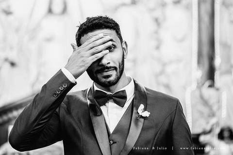 mariana assis, dia da noiva, loubg mariana assis, acic, casamento no acic, shamah flores, buque rosa, ursinho para daminha, daminha com urso, alianças no urso, vestido de noiva, fabiana e julio, fotografia de casamento, igreja são franscido de assis cubat'