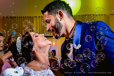 mariana assis, dia da noiva, loubg mariana assis, acic, casamento no acic, shamah flores, buque rosa, ursinho para daminha, daminha com urso, alianças no urso, vestido de noiva, fabiana e julio, fotografia de casamento, azahoo, terno azul'