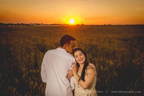 holambra, ensaio de casal, theos turismo, ensaio de casal, fotografo em holambra, girassl, ensaio no girassol, ensaio com flores, ensaio no por do sol, fabiana e julio, casamento, pre-wedding em holambra'