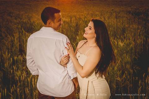 holambra, ensaio de casal, theos turismo, ensaio de casal, fotografo em holambra, girassl, ensaio no girassol, ensaio com flores, ensaio no por do sol, fabiana e julio, casamento, pre-wedding em holambra'