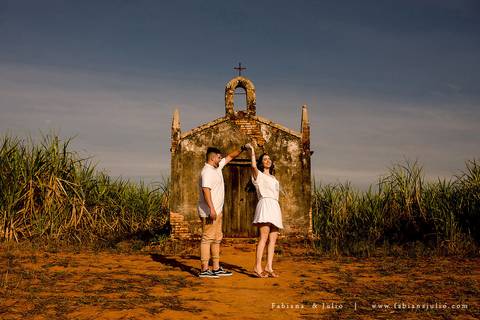 holambra, ensaio de casal, theos turismo, ensaio de casal, fotografo em holambra, girassl, ensaio no girassol, ensaio com flores, ensaio no por do sol, fabiana e julio, casamento, pre-wedding em holambra'
