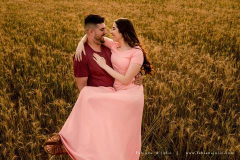 holambra, ensaio de casal, theos turismo, ensaio de casal, fotografo em holambra, girassl, ensaio no girassol, ensaio com flores, ensaio no por do sol, fabiana e julio, casamento, pre-wedding em holambra'