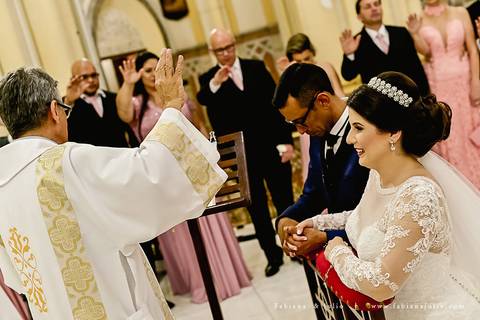 shape, dia da noiva, dia do noiva, casamento no saldanha da gama, casamento na igreja catedral, bruno brum films, dia do noivo na barbearia, fabiana e julio, fotografia para sempre, casamento em santos, RF buufet, juliana martins assessora.'