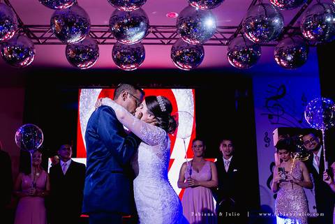 shape, dia da noiva, dia do noiva, casamento no saldanha da gama, casamento na igreja catedral, bruno brum films, dia do noivo na barbearia, fabiana e julio, fotografia para sempre, casamento em santos, RF buufet, juliana martins assessora.'
