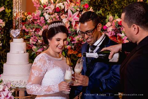 shape, dia da noiva, dia do noiva, casamento no saldanha da gama, casamento na igreja catedral, bruno brum films, dia do noivo na barbearia, fabiana e julio, fotografia para sempre, casamento em santos, RF buufet, juliana martins assessora.'