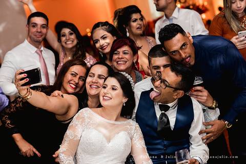 shape, dia da noiva, dia do noiva, casamento no saldanha da gama, casamento na igreja catedral, bruno brum films, dia do noivo na barbearia, fabiana e julio, fotografia para sempre, casamento em santos, RF buufet, juliana martins assessora.'