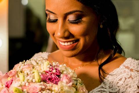 casamento, vestido de noiva, dia da noiva, dia do noivo, buffet maravale, praia grande, decoração rosa vermlho e brando, noivo de terno azul, letras iluminadas, suculentas para casamento, madrinhas de rosa, aline makeup, vé e gravata'