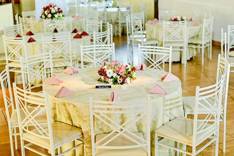 casamento, vestido de noiva, dia da noiva, dia do noivo, buffet maravale, praia grande, decoração rosa vermlho e brando, noivo de terno azul, letras iluminadas, suculentas para casamento, madrinhas de rosa, aline makeup, vé e gravata'