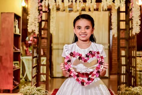 casamento, vestido de noiva, dia da noiva, dia do noivo, buffet maravale, praia grande, decoração rosa vermlho e brando, noivo de terno azul, letras iluminadas, suculentas para casamento, madrinhas de rosa, aline makeup, vé e gravata'