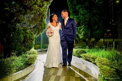 casamento, vestido de noiva, dia da noiva, dia do noivo, buffet maravale, praia grande, decoração rosa vermlho e brando, noivo de terno azul, letras iluminadas, suculentas para casamento, madrinhas de rosa, aline makeup, vé e gravata'