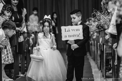 casamento, mariana assis loung, igreja nossa senha das gracas, casamento no celebrar, buque lilas, buque roxo, assessoria carla alverz, bruno brum, fabiana e julio, fotografia para sempre'