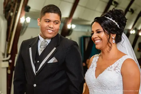 casamento, mariana assis loung, igreja nossa senha das gracas, casamento no celebrar, buque lilas, buque roxo, assessoria carla alverz, bruno brum, fabiana e julio, fotografia para sempre'