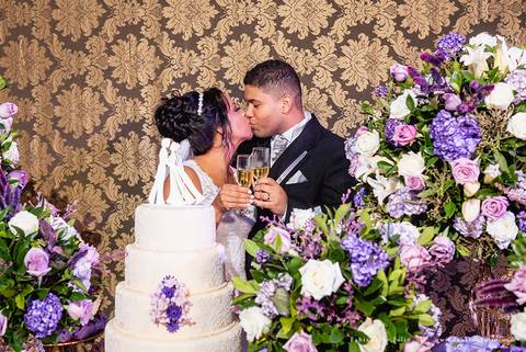 casamento, mariana assis loung, igreja nossa senha das gracas, casamento no celebrar, buque lilas, buque roxo, assessoria carla alverz, bruno brum, fabiana e julio, fotografia para sempre'