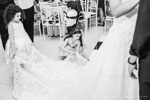 casamento, mariana assis loung, igreja nossa senha das gracas, casamento no celebrar, buque lilas, buque roxo, assessoria carla alverz, bruno brum, fabiana e julio, fotografia para sempre'