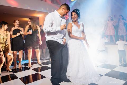 casamento, mariana assis loung, igreja nossa senha das gracas, casamento no celebrar, buque lilas, buque roxo, assessoria carla alverz, bruno brum, fabiana e julio, fotografia para sempre'