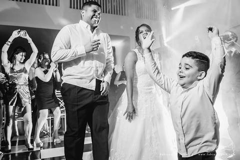 casamento, mariana assis loung, igreja nossa senha das gracas, casamento no celebrar, buque lilas, buque roxo, assessoria carla alverz, bruno brum, fabiana e julio, fotografia para sempre'