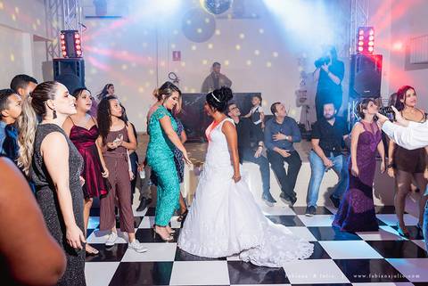 casamento, mariana assis loung, igreja nossa senha das gracas, casamento no celebrar, buque lilas, buque roxo, assessoria carla alverz, bruno brum, fabiana e julio, fotografia para sempre'