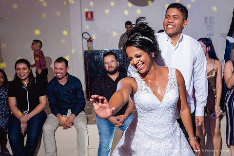 casamento, mariana assis loung, igreja nossa senha das gracas, casamento no celebrar, buque lilas, buque roxo, assessoria carla alverz, bruno brum, fabiana e julio, fotografia para sempre'